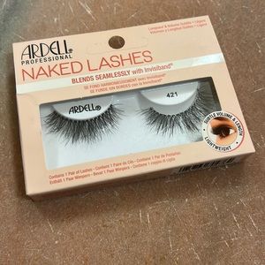 Lightweight lashes